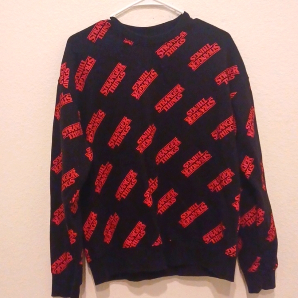 Stranger Things Sweatshirt Size med